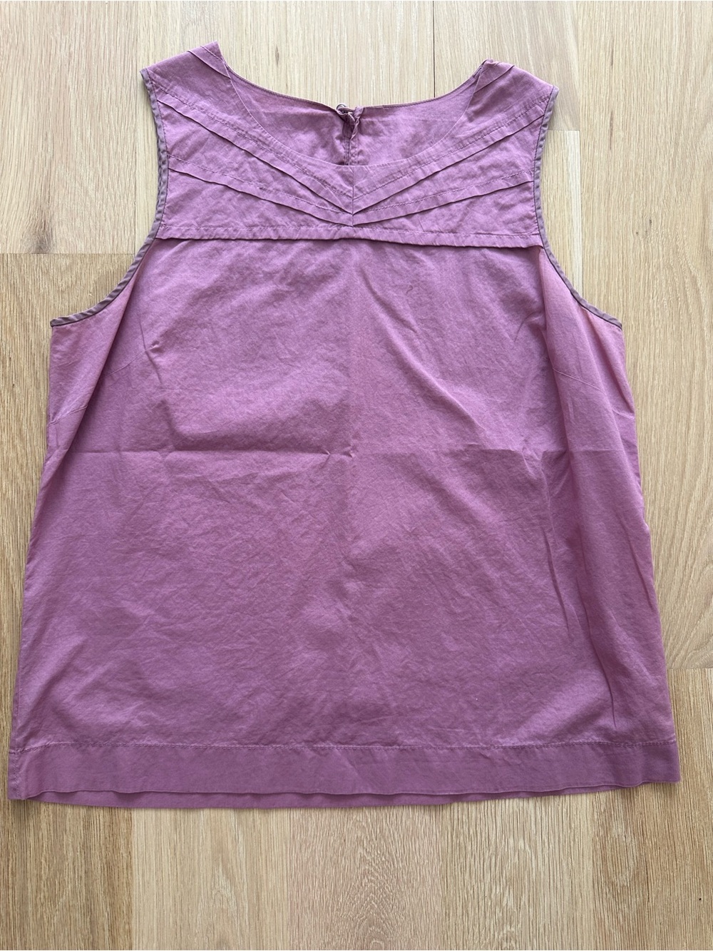 J.CREW - Women's Sleeveless Pleated Blouse - Size Large
